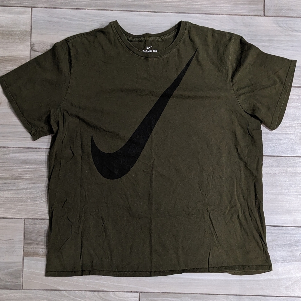 Nike The Nike Tee